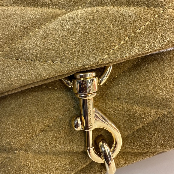 Sold - Picture 3 of 10